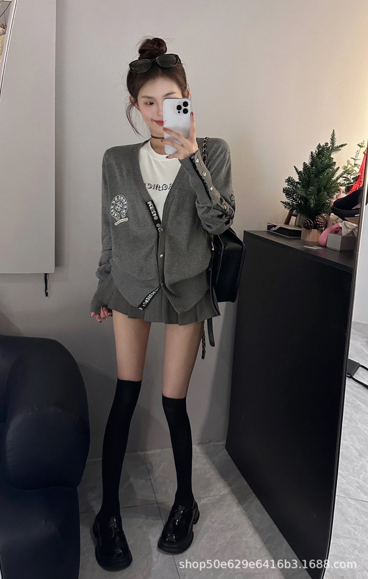Chrome Hearts Knitted Long-Sleeved Single-Brebreasted V-neck Cardigan Sweater