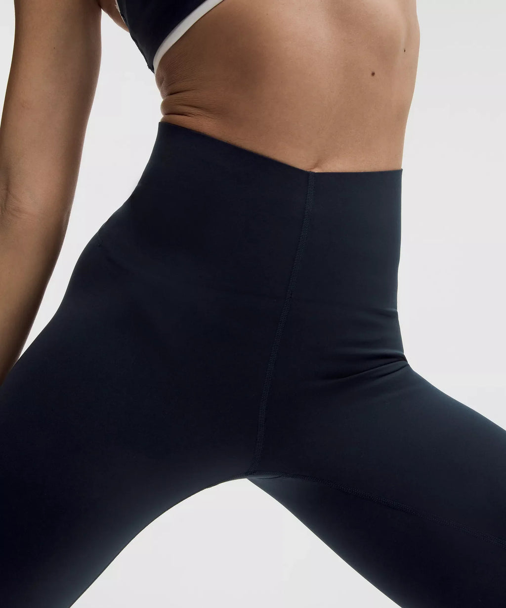 Glow Up Super-High-Rise Tight 28"