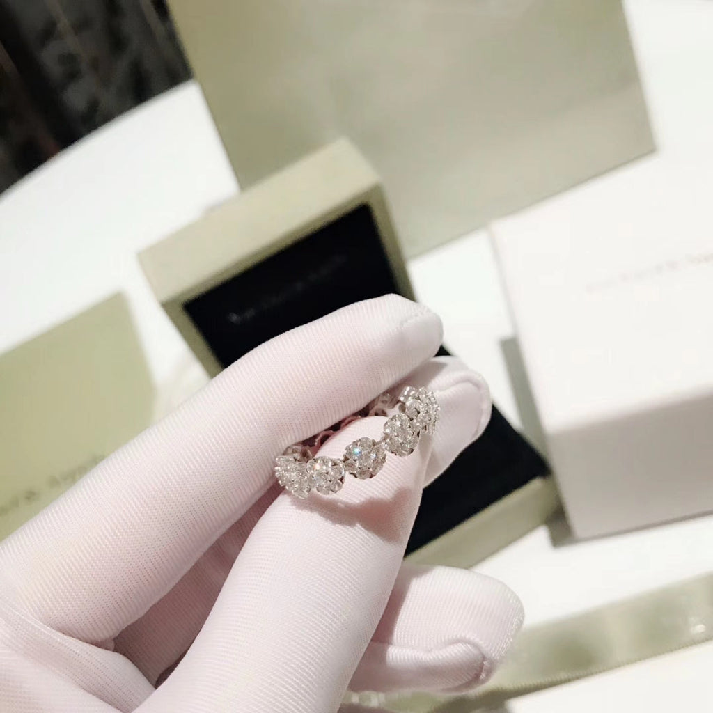 Van Cleef & Arpels Fleurette Floral Eternity Ring