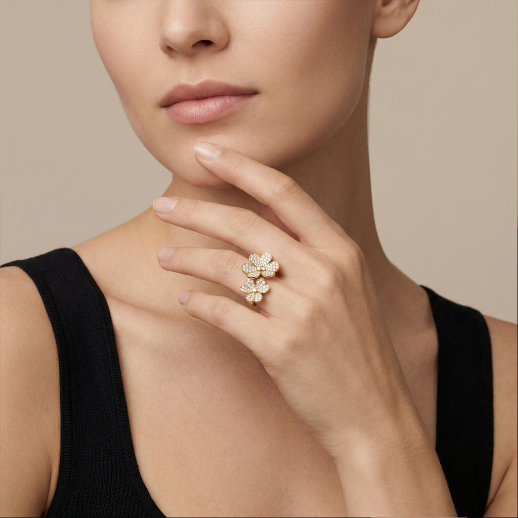 Van Cleef & Arpels Floral Between The Finger Ring