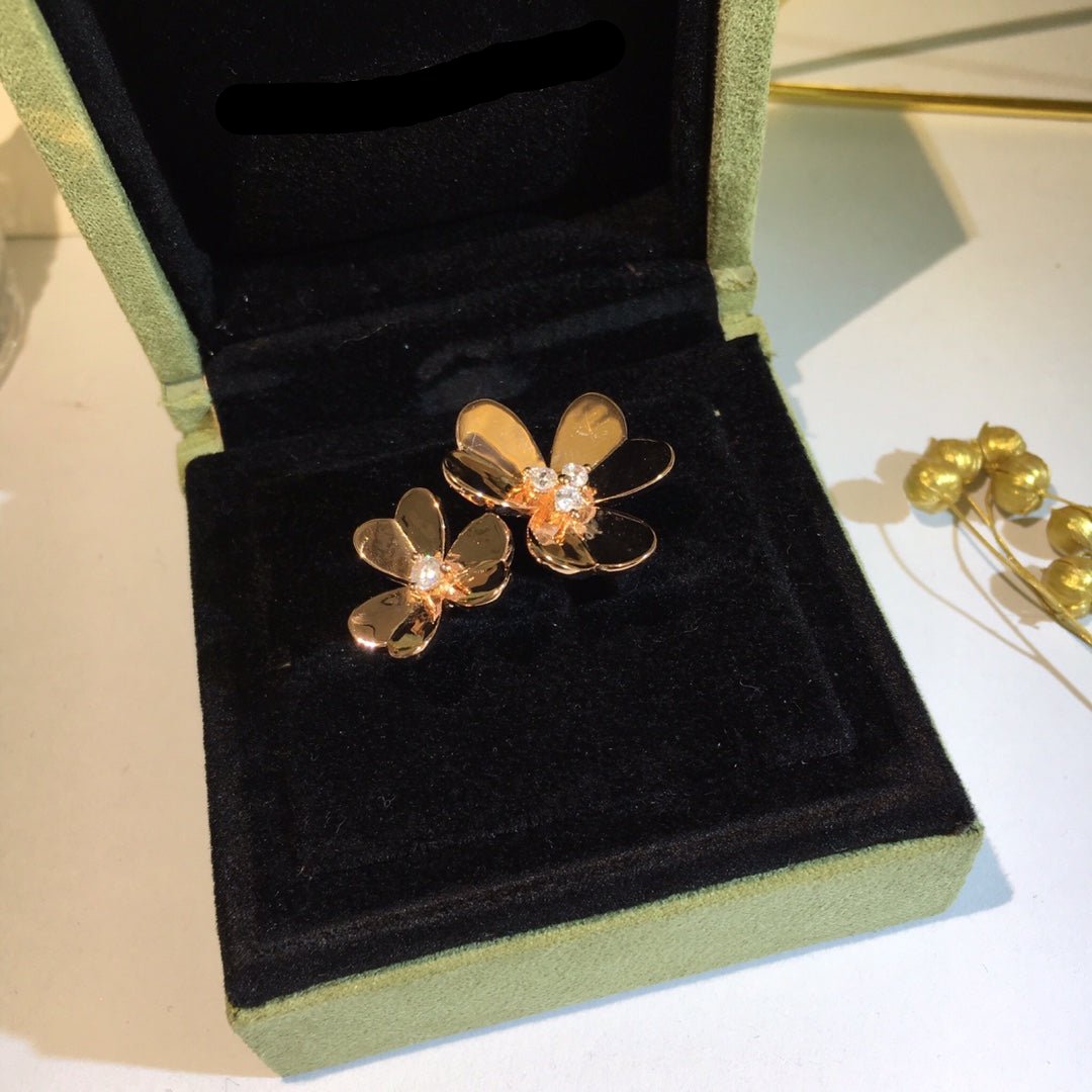 Van Cleef & Arpels Frivole Between The Finger Ring