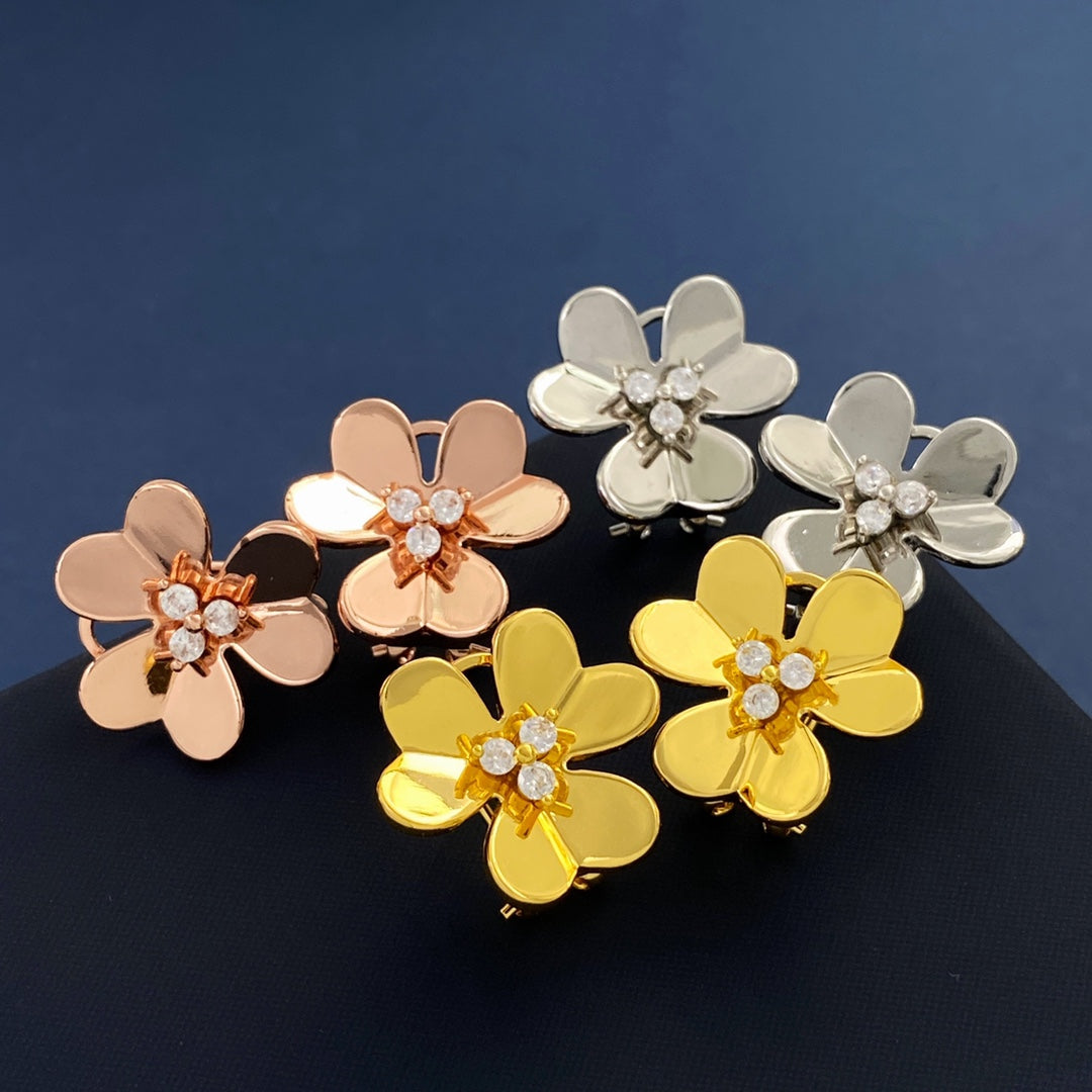 Van Cleef & Arpels Frivole Large Flower Earrings
