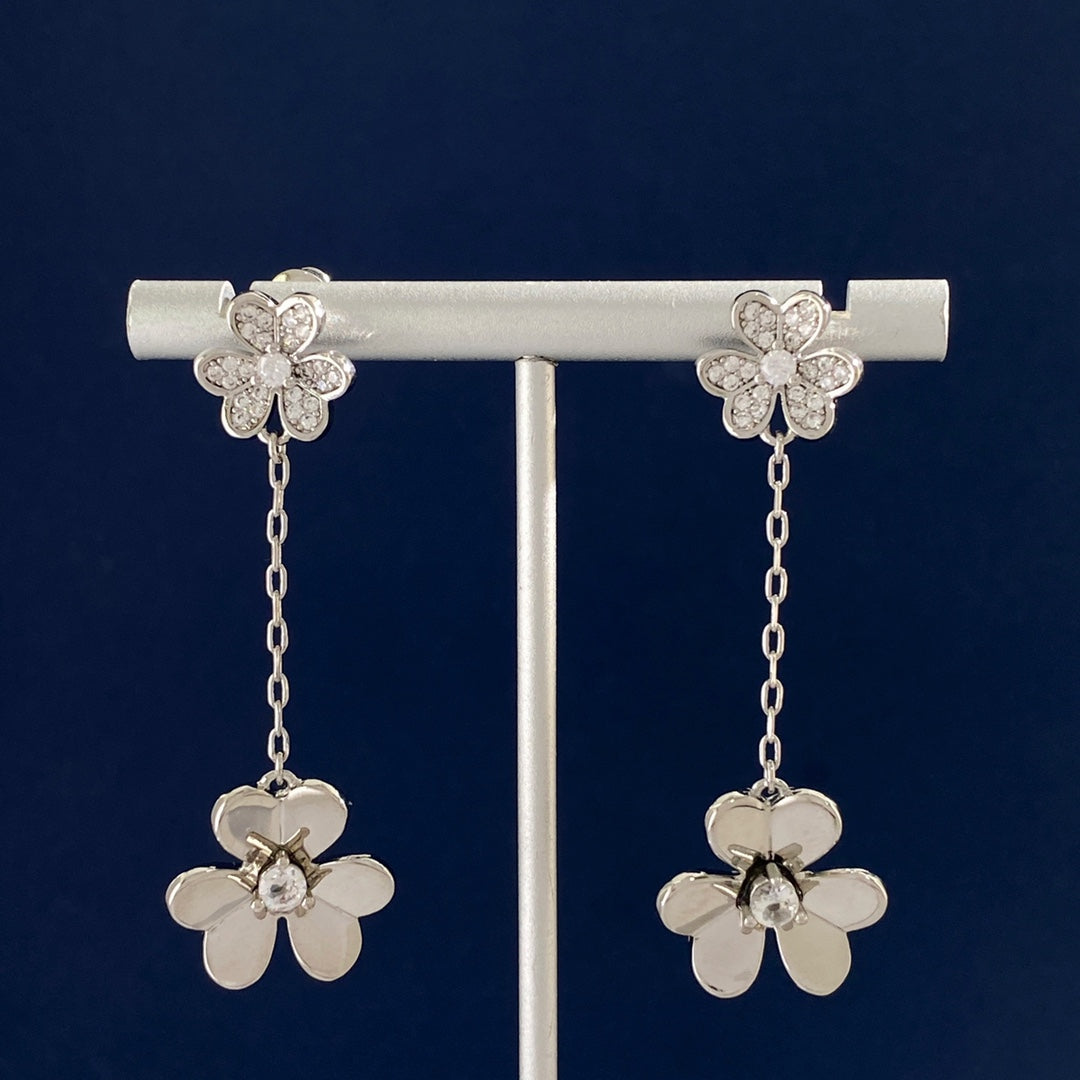 Van Cleef & Arpels Frivole Pendant Drop Earrings