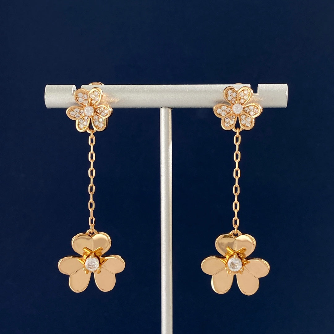 Van Cleef & Arpels Frivole Pendant Drop Earrings