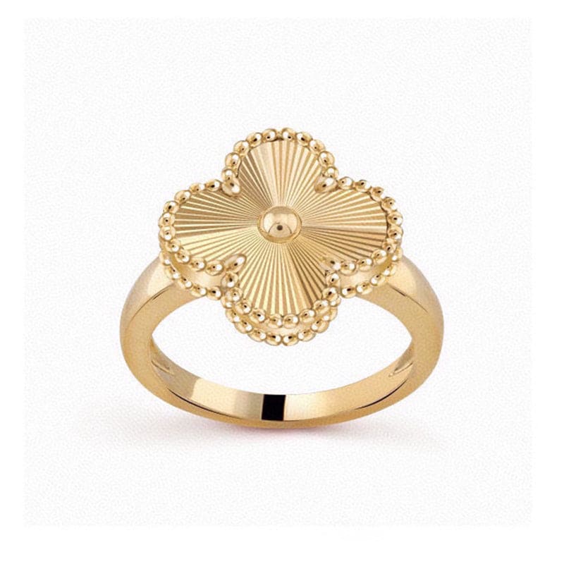 Van Cleef & Arpels Guilloche Vintage Alhambra Ring