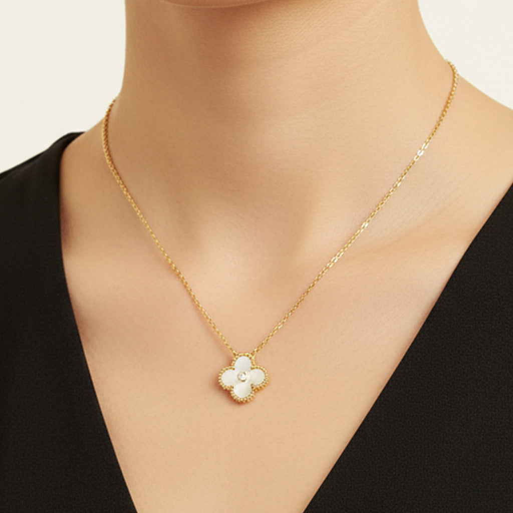 Van Cleef & Arpels Sweet Alhambra Clover Necklace