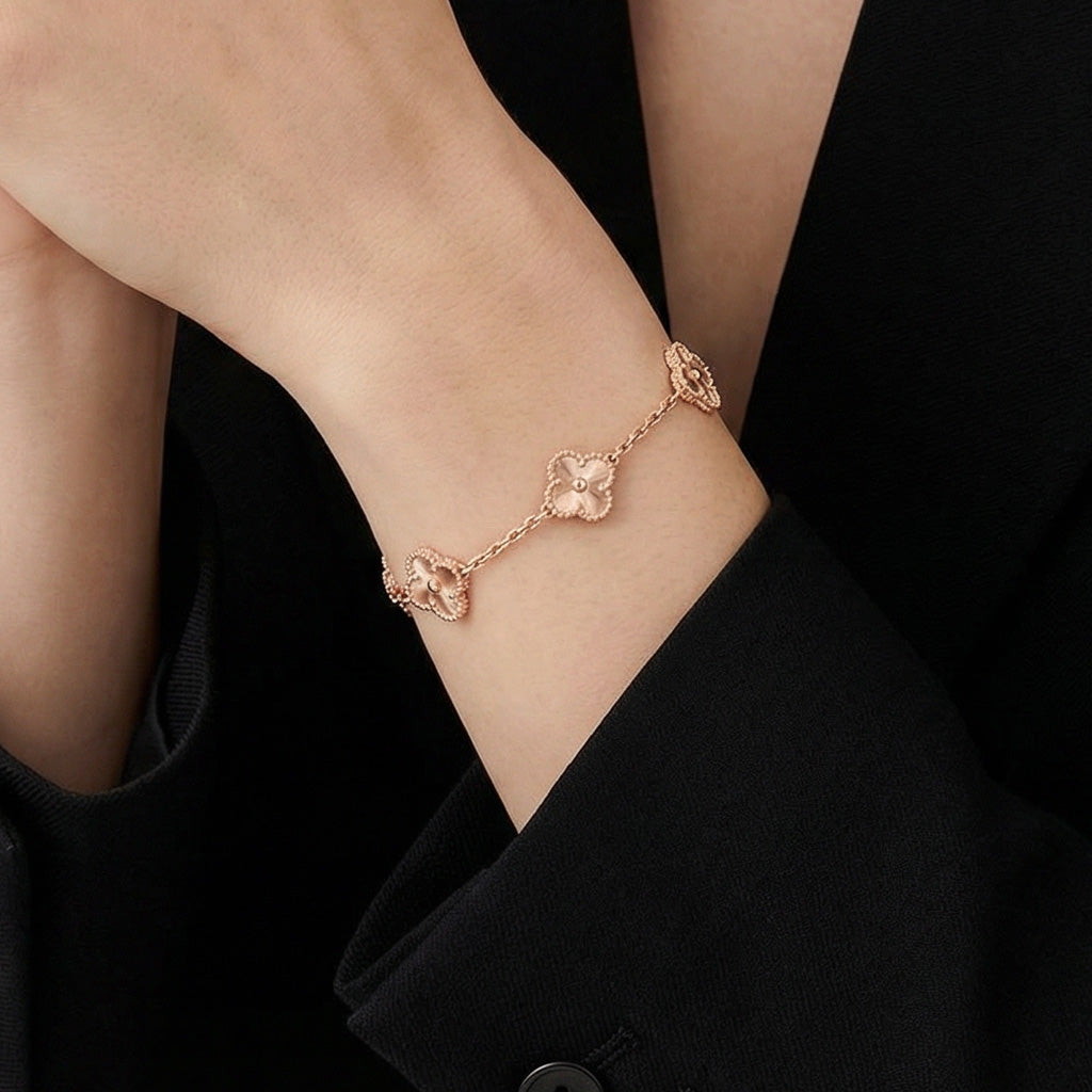Van Cleef & Arpels Sweet Alhambra Six Motifs Bracelet