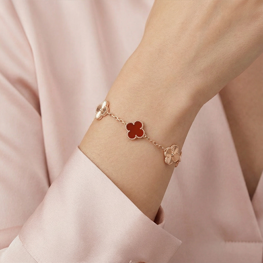 Van Cleef & Arpels Vintage Alhambra Five Motifs Carnelian Clover Bracelet