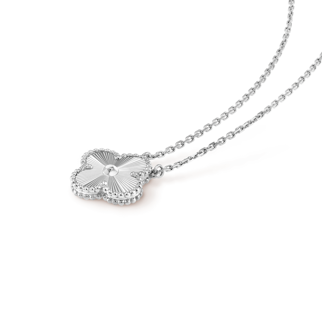 Van Cleef & Arpels Vintage Alhambra Pendant Clover Necklace