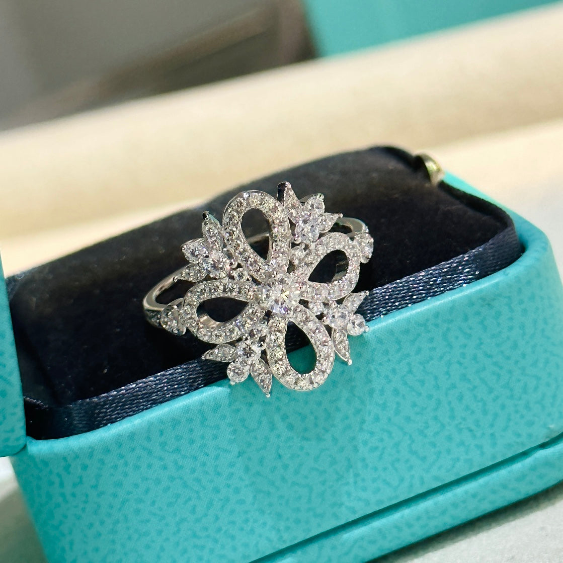 Van Cleef & Arpels Vintage Floral Ring