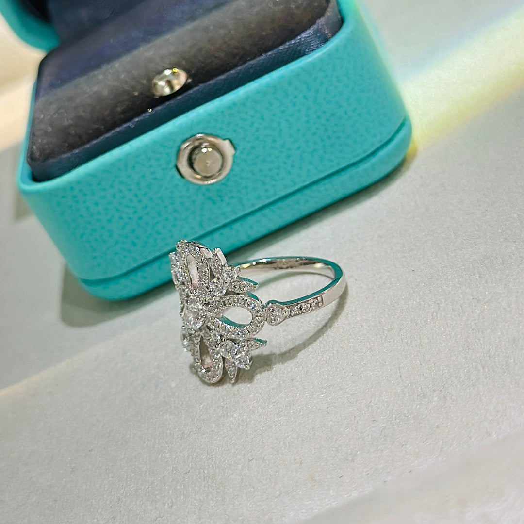 Van Cleef & Arpels Vintage Floral Ring