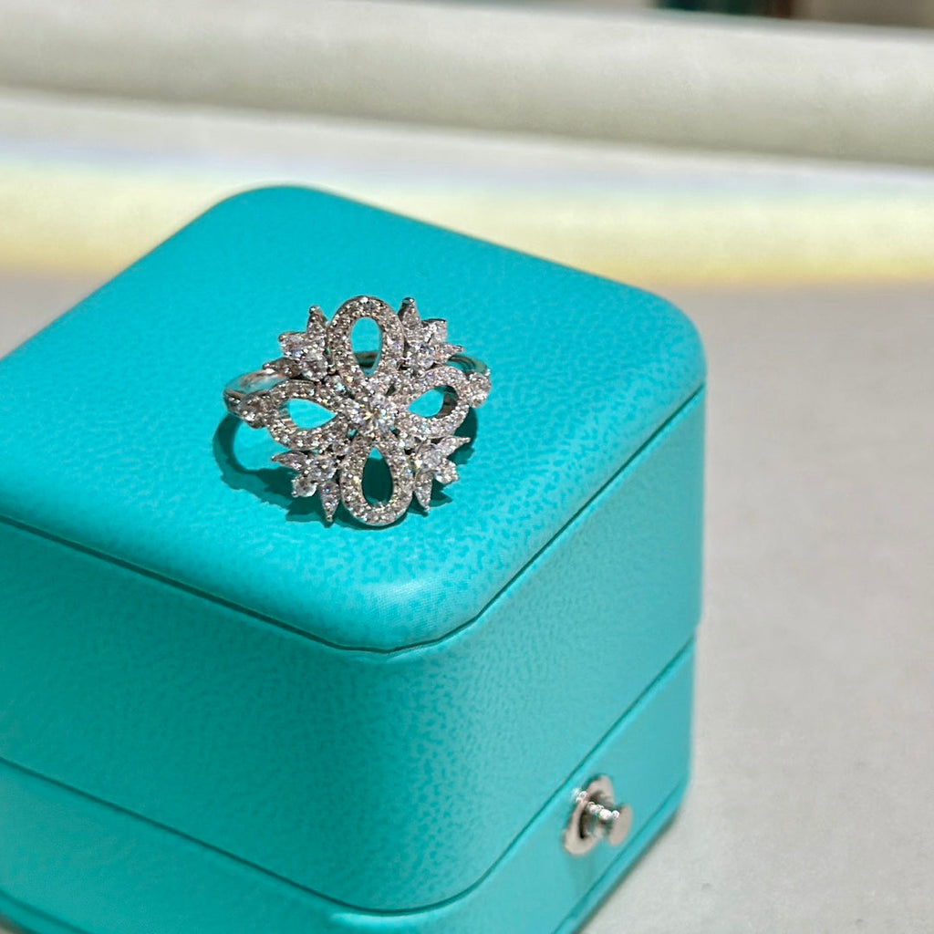 Van Cleef & Arpels Vintage Floral Ring