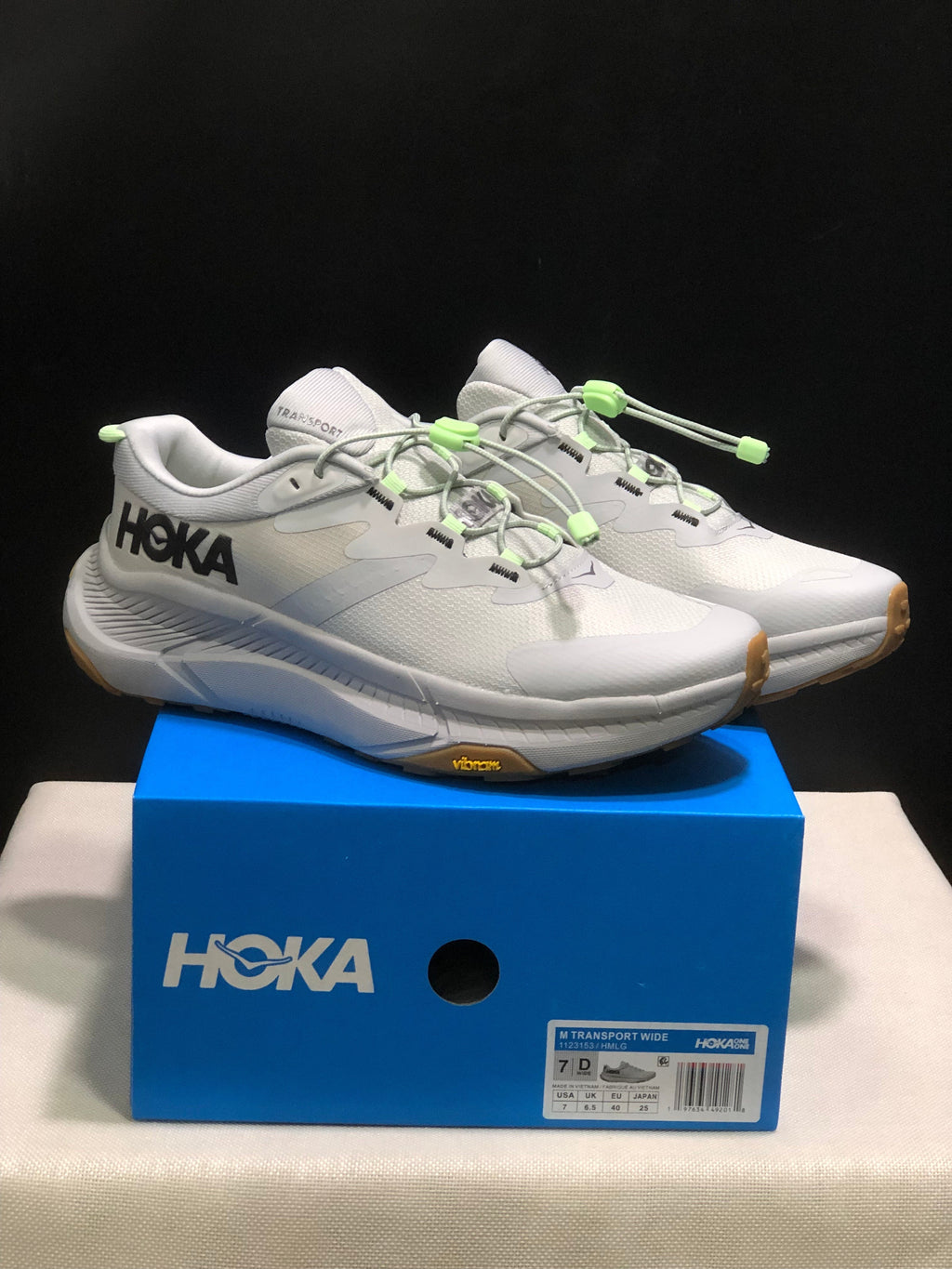 HOKA ONE ONE SKYFLOW