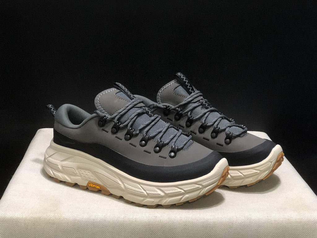 HOKA ONE ONE Tor Summit