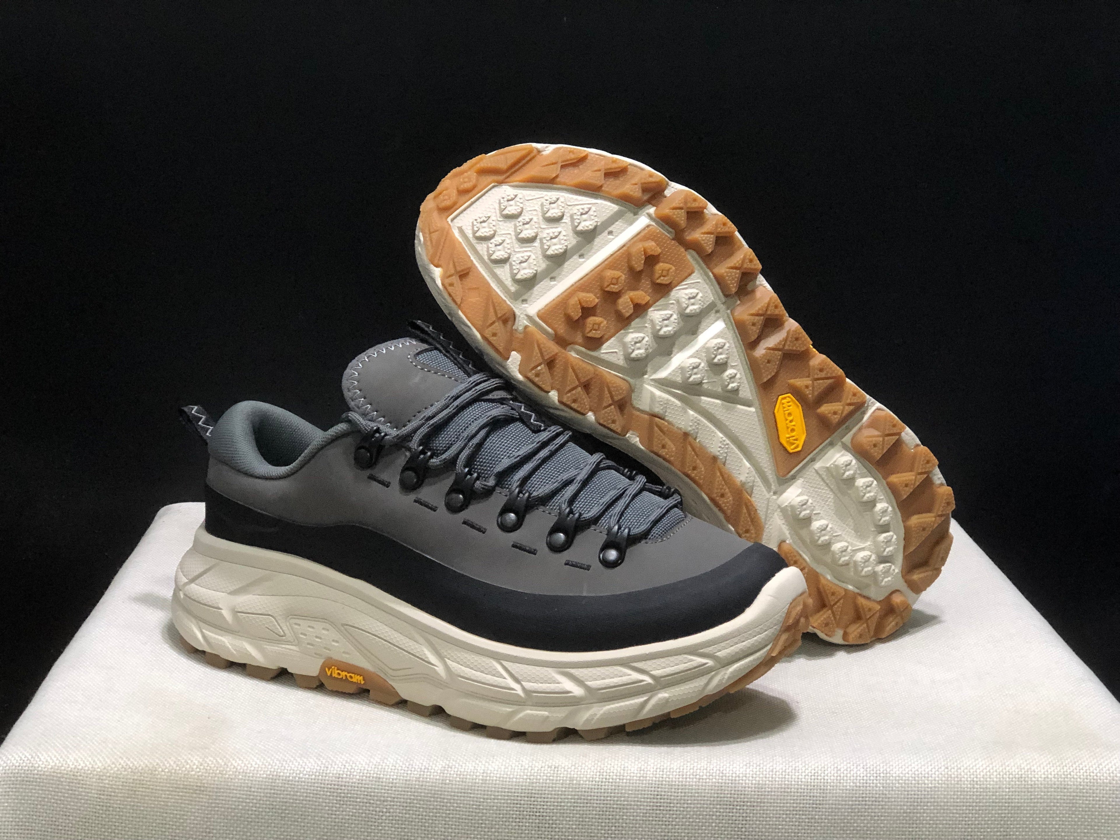 HOKA ONE ONE Tor Summit