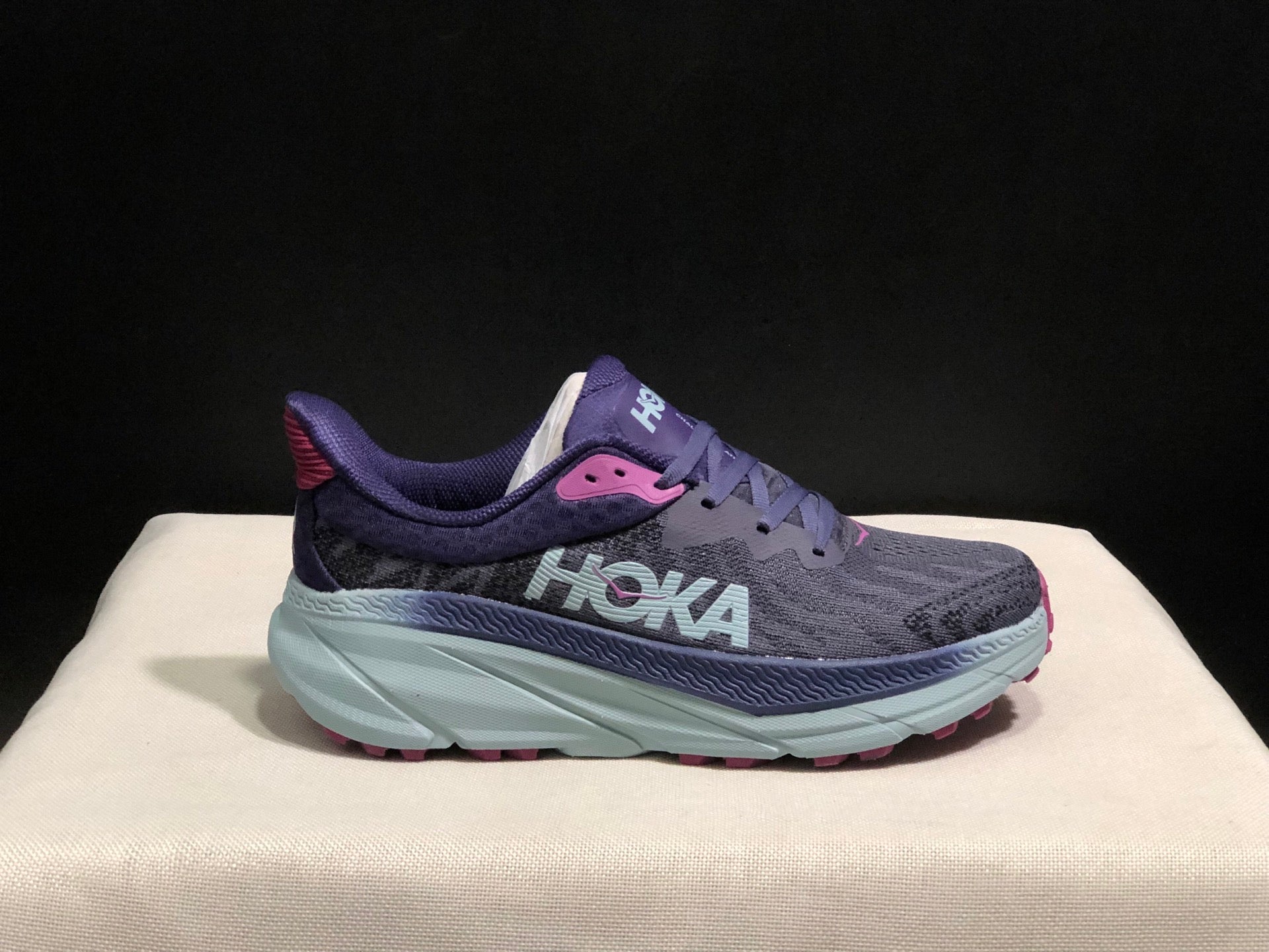 HOKA ONE ONE Challenger 7