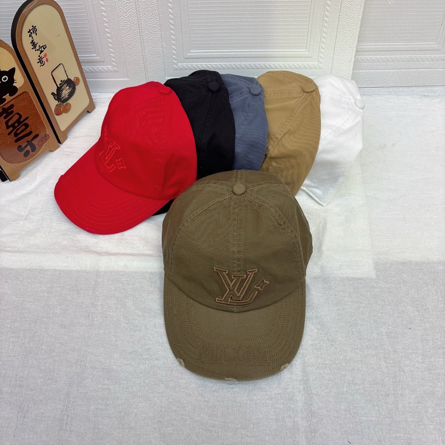 LV baseball Cap
