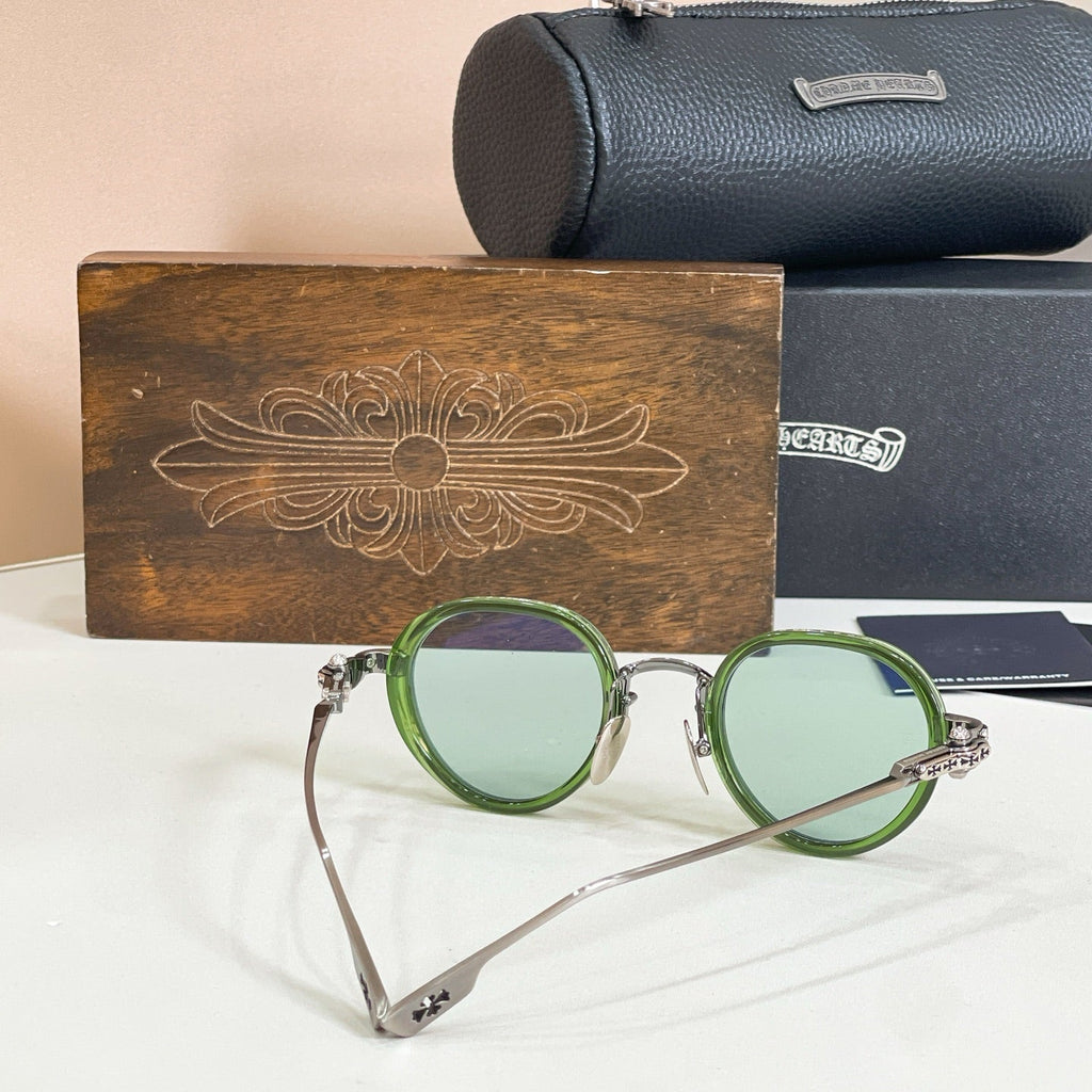 CHROME HEARTS Sunglasses-SEXT