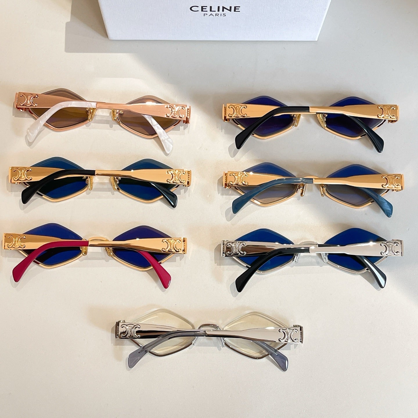 CELINE Sunglasses CL42117U